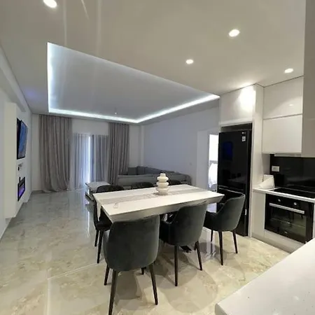 Florida's House Sarande