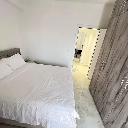 Apartment Floridas Sarandë